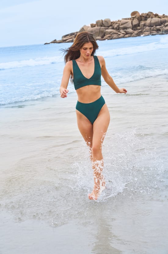 High-waisted bikini brief in stretchy material swimwear bottom;${refinementColor}