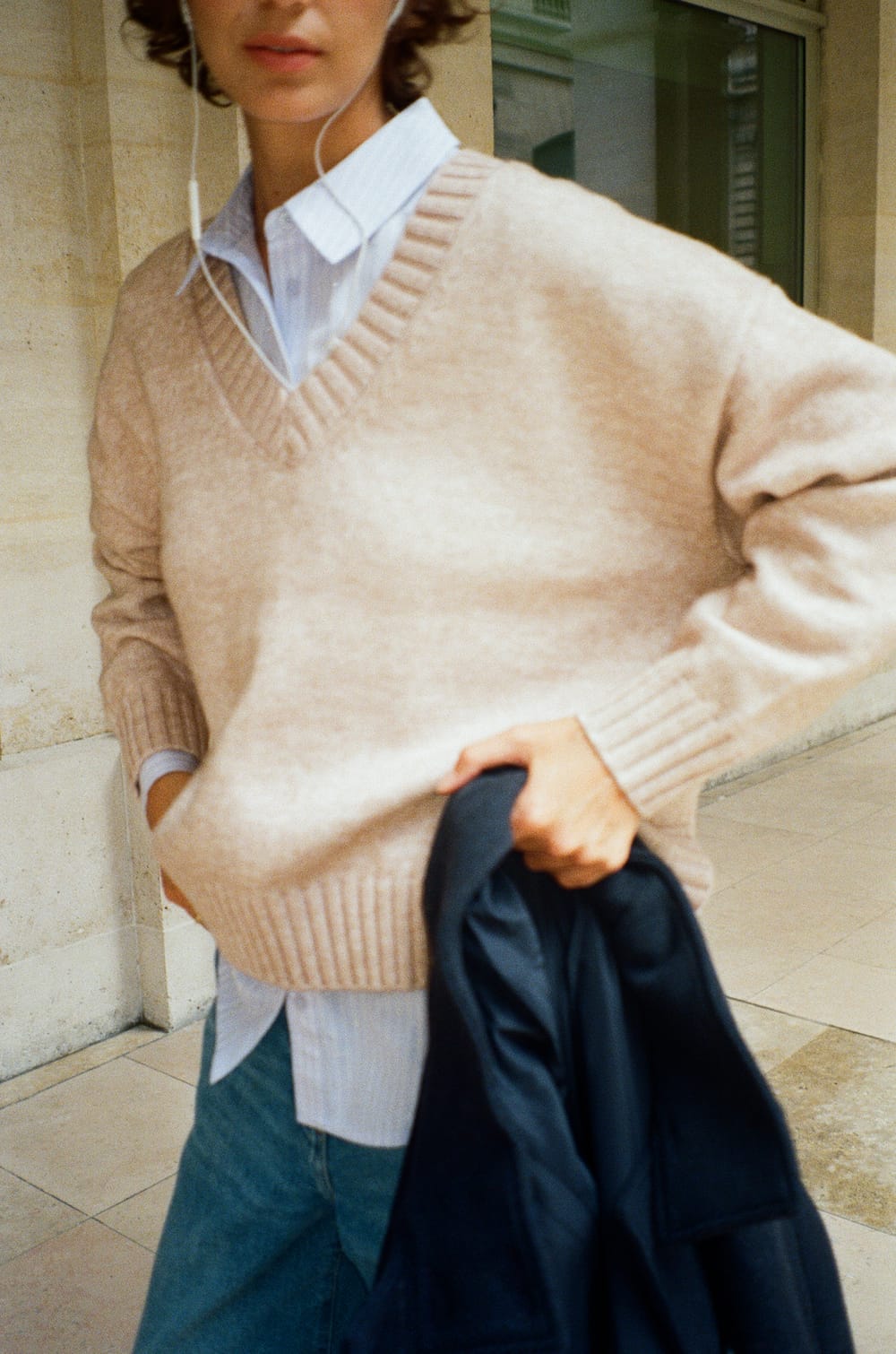 Pull manches longues &agrave; col V;${refinementColor}