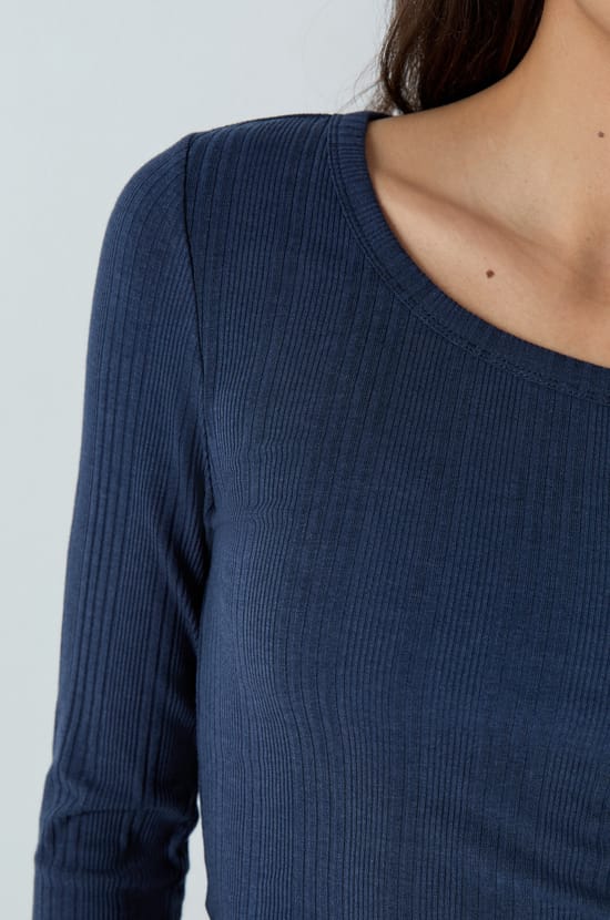 Geripptes Langarm-T-Shirt aus Baumwolle;${refinementColor}