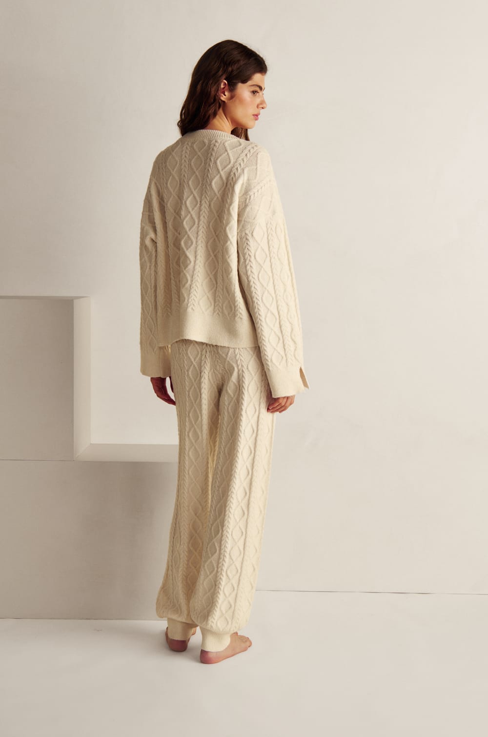Sweter z dzianiny;${refinementColor}
