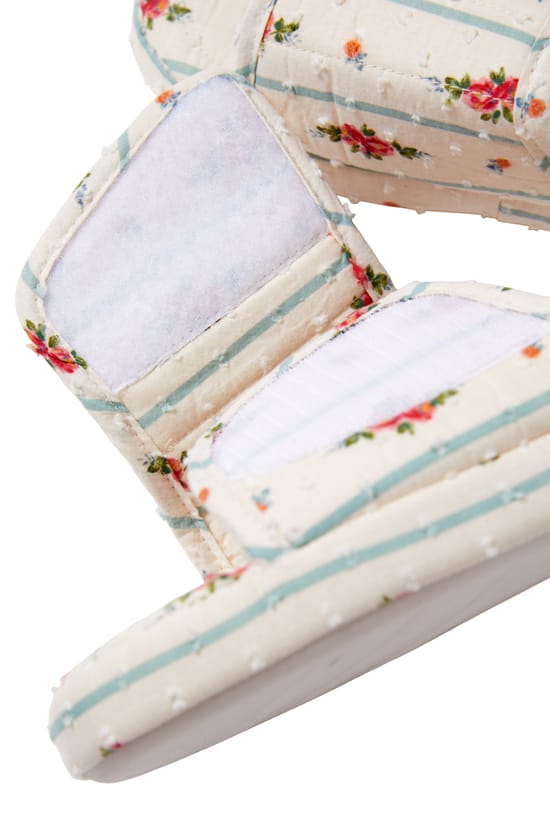 Chaussons tongs en coton &agrave; motifs fleurs;${refinementColor}