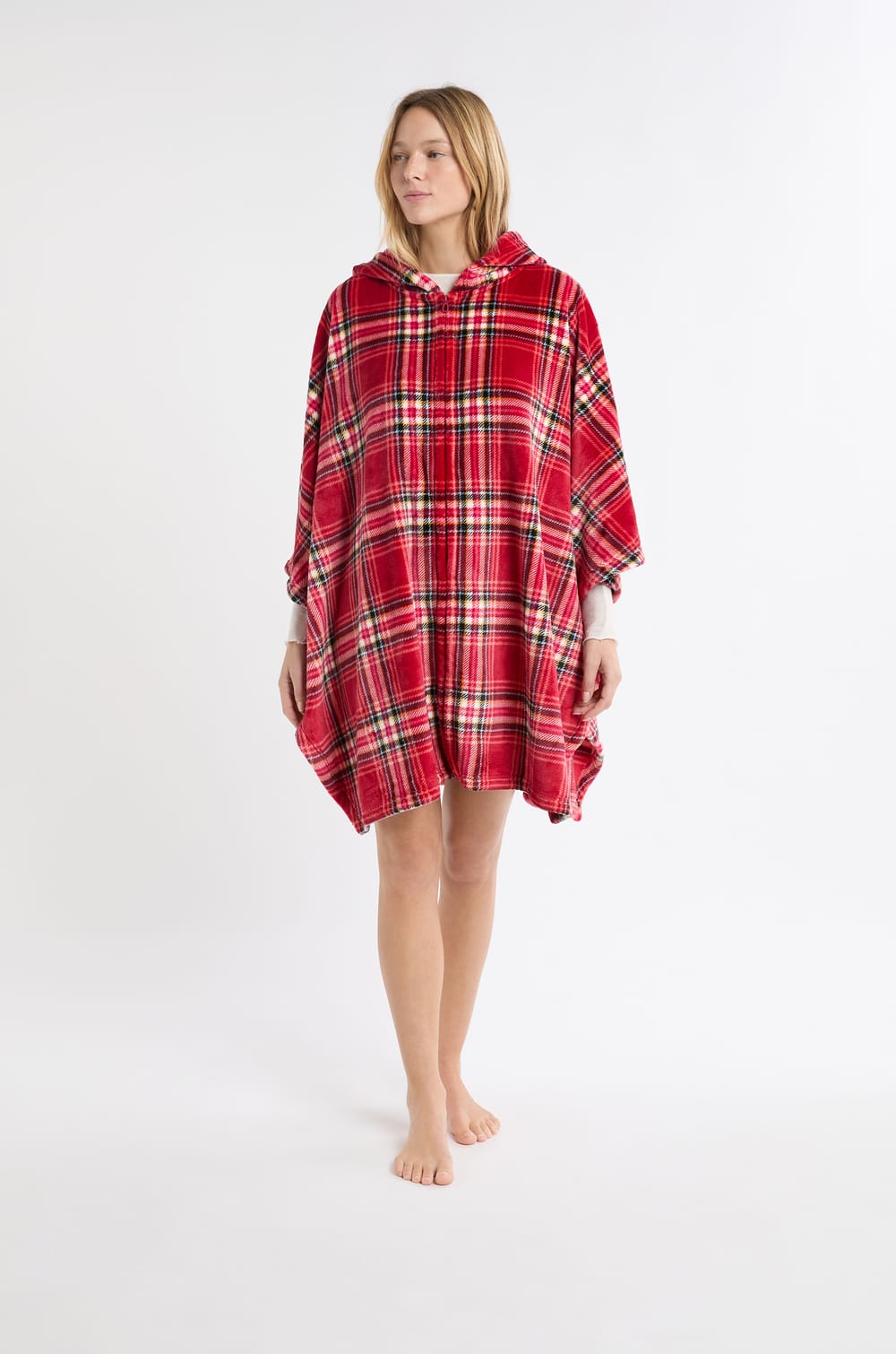 Poncho sans manches à carreaux en polaire;${refinementColor}