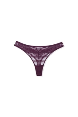 Tanga en dentelle;${refinementColor}