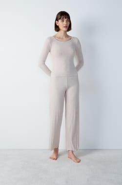 Long-sleeved T-shirt in ribbed cotton;${refinementColor}