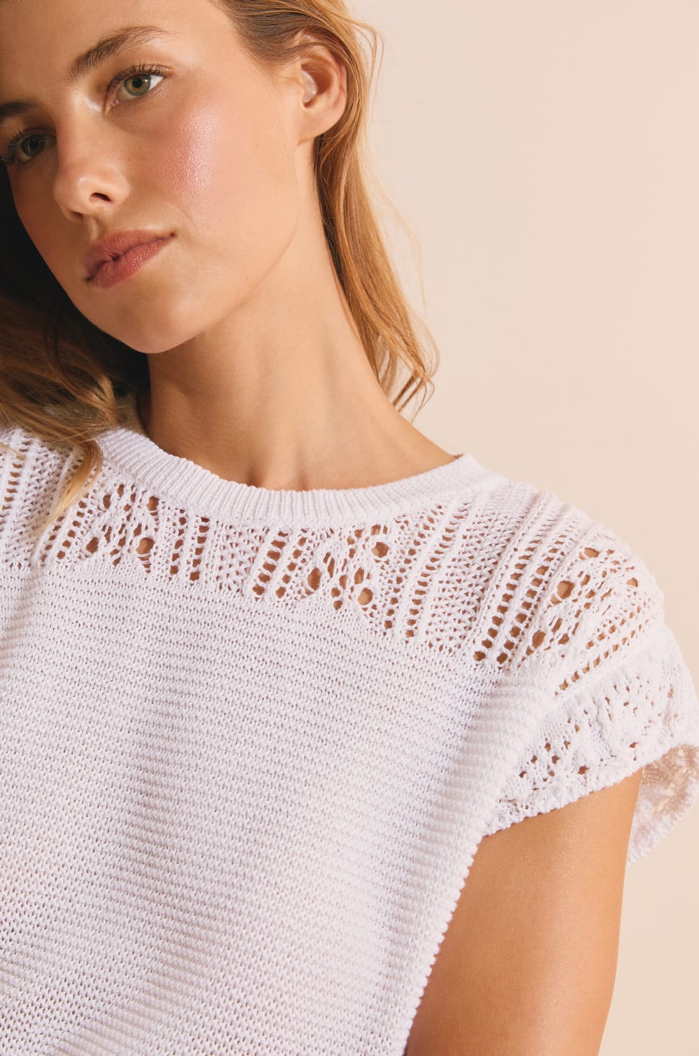 Pull sans manches ajour&eacute; fa&ccedil;on crochet;${refinementColor}