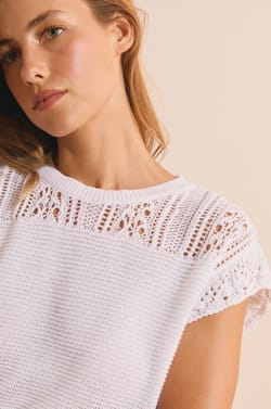 Pull sans manches ajour&eacute; fa&ccedil;on crochet;${refinementColor}