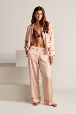 Chemise de pyjama satin&eacute;e;${refinementColor}