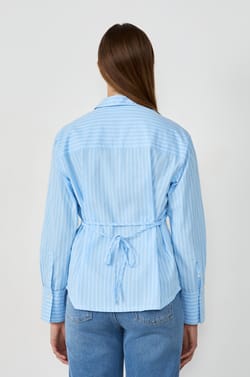 Chemise manches longues en coton ceinturée;${refinementColor}