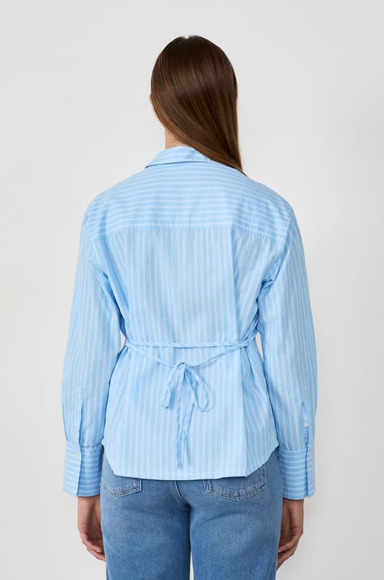 Chemise manches longues en coton ceinturée;${refinementColor}