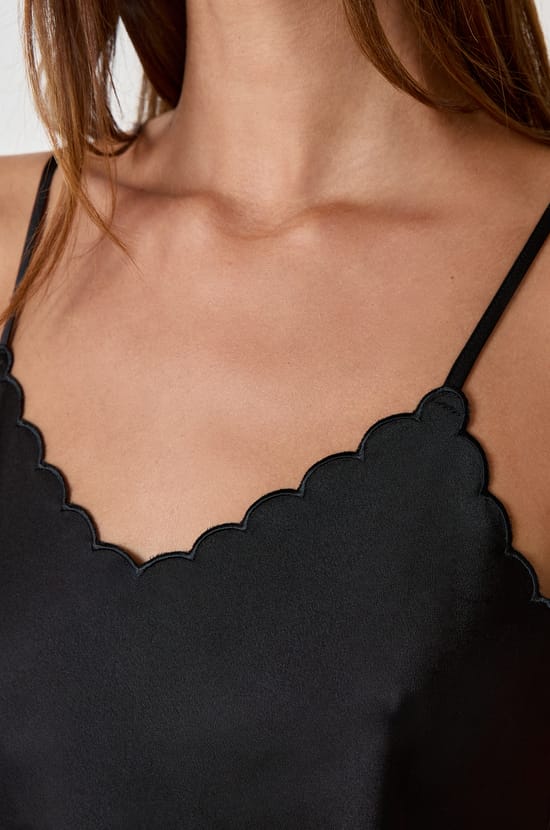 Caraco satiné;${refinementColor}