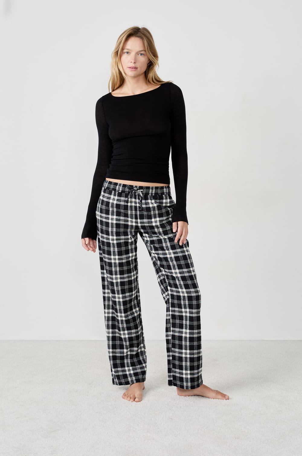 Pantalon de pyjama à carreaux;${refinementColor}