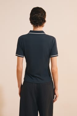 T-shirt col polo;${refinementColor}