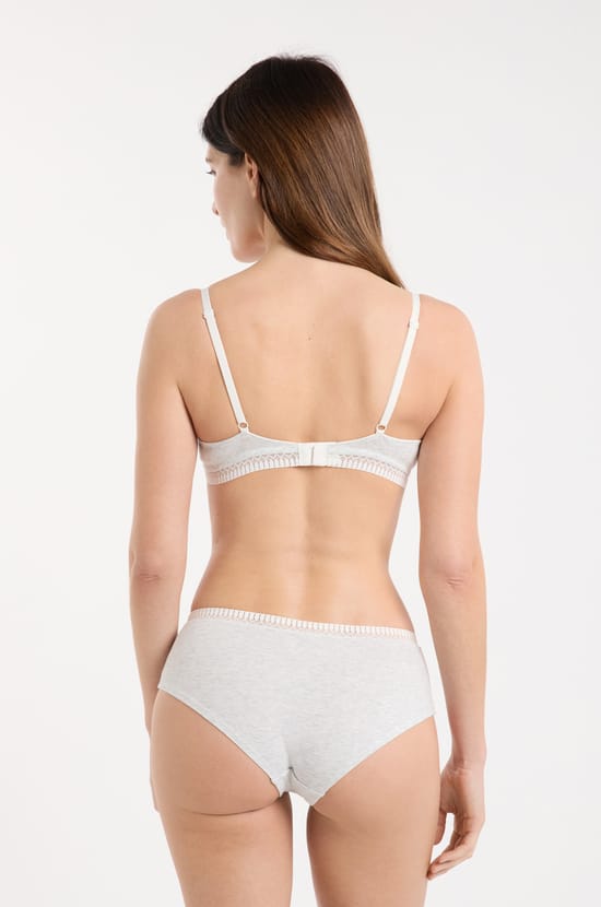 Bra N.4 - Copa fina con aros;${refinementColor}