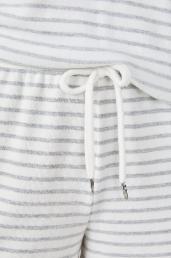 Pantalones cortos de pijama;${refinementColor}