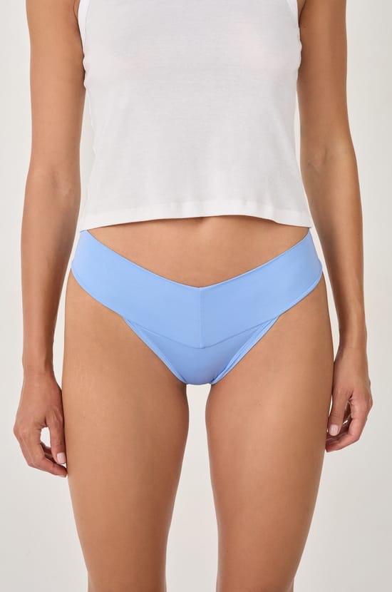 Tanga en microfibre;${refinementColor}