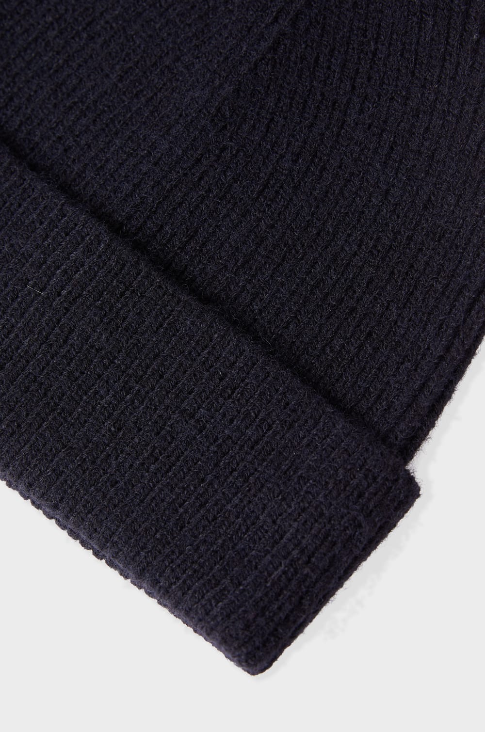 Bonnet côtelé;${refinementColor}