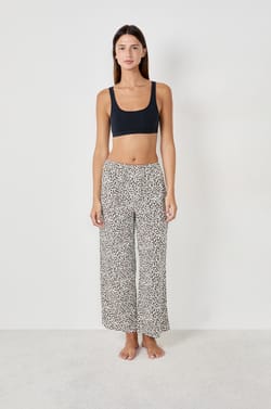 Leopard print pyjama trousers;${refinementColor}