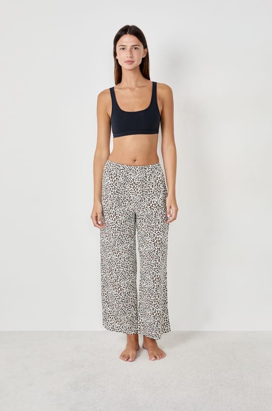 Pantalon de pyjama imprimé léopard;${refinementColor}