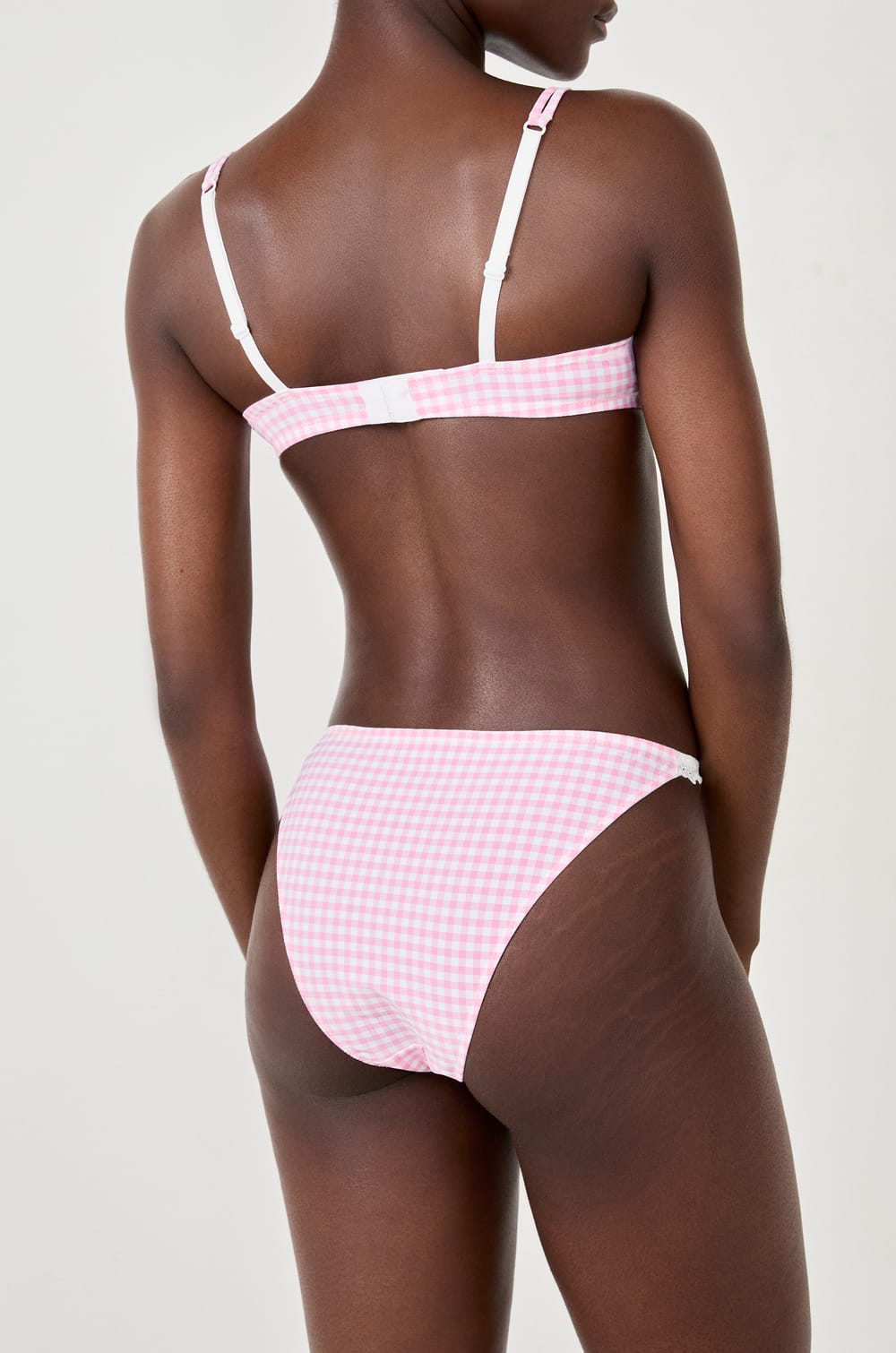 Culotte avec broderie;${refinementColor}