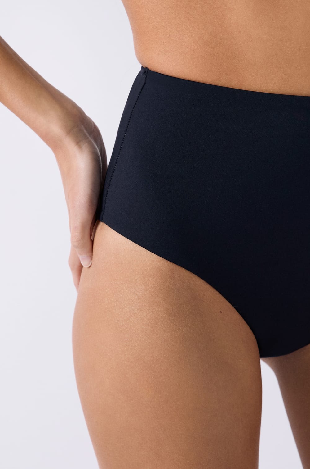 Braguita de bikini de talle alto;${refinementColor}