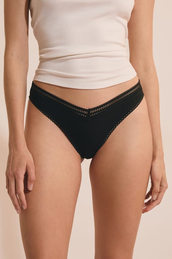 Tanga V-shape en microfibre et dentelle;${refinementColor}