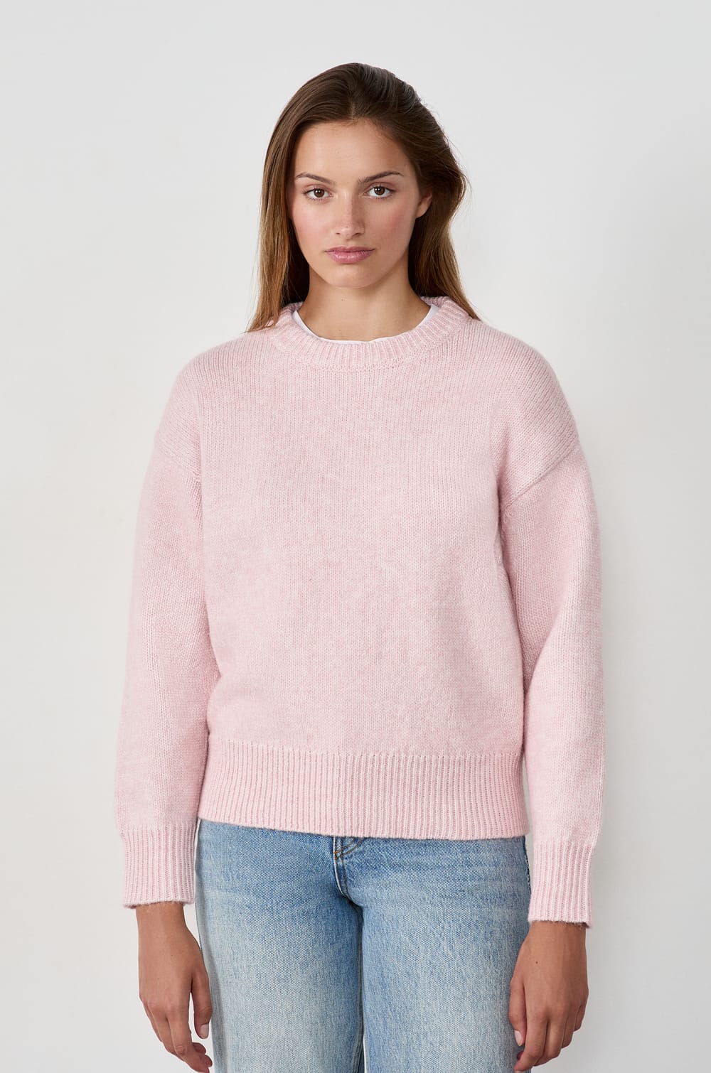 Long-sleeved Round Neck Sweater;${refinementColor}