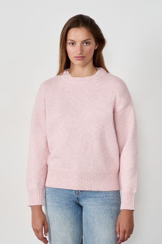 Long-sleeved Round Neck Sweater;${refinementColor}
