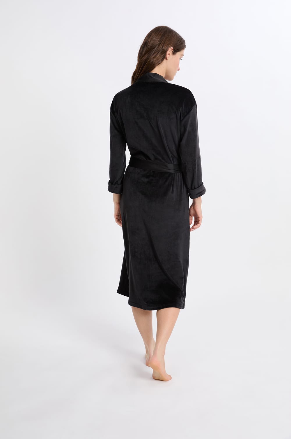 Velvet Robe;${refinementColor}