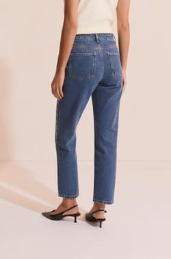 Jean coupe droite;${refinementColor}