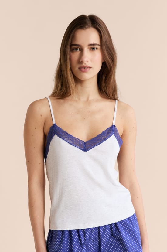 Two-tone tank top with lace details;${refinementColor}