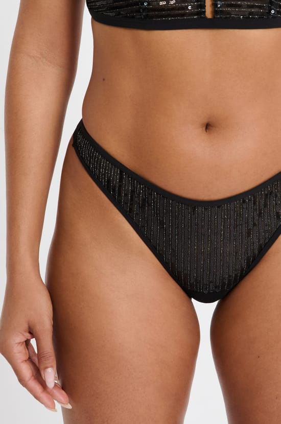 Tanga mit Pailletten;${refinementColor}