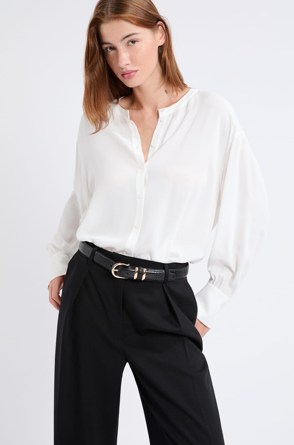 Chemise à manches longues en crepe;${refinementColor}