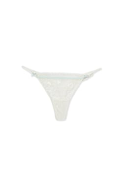 String en dentelle;${refinementColor}