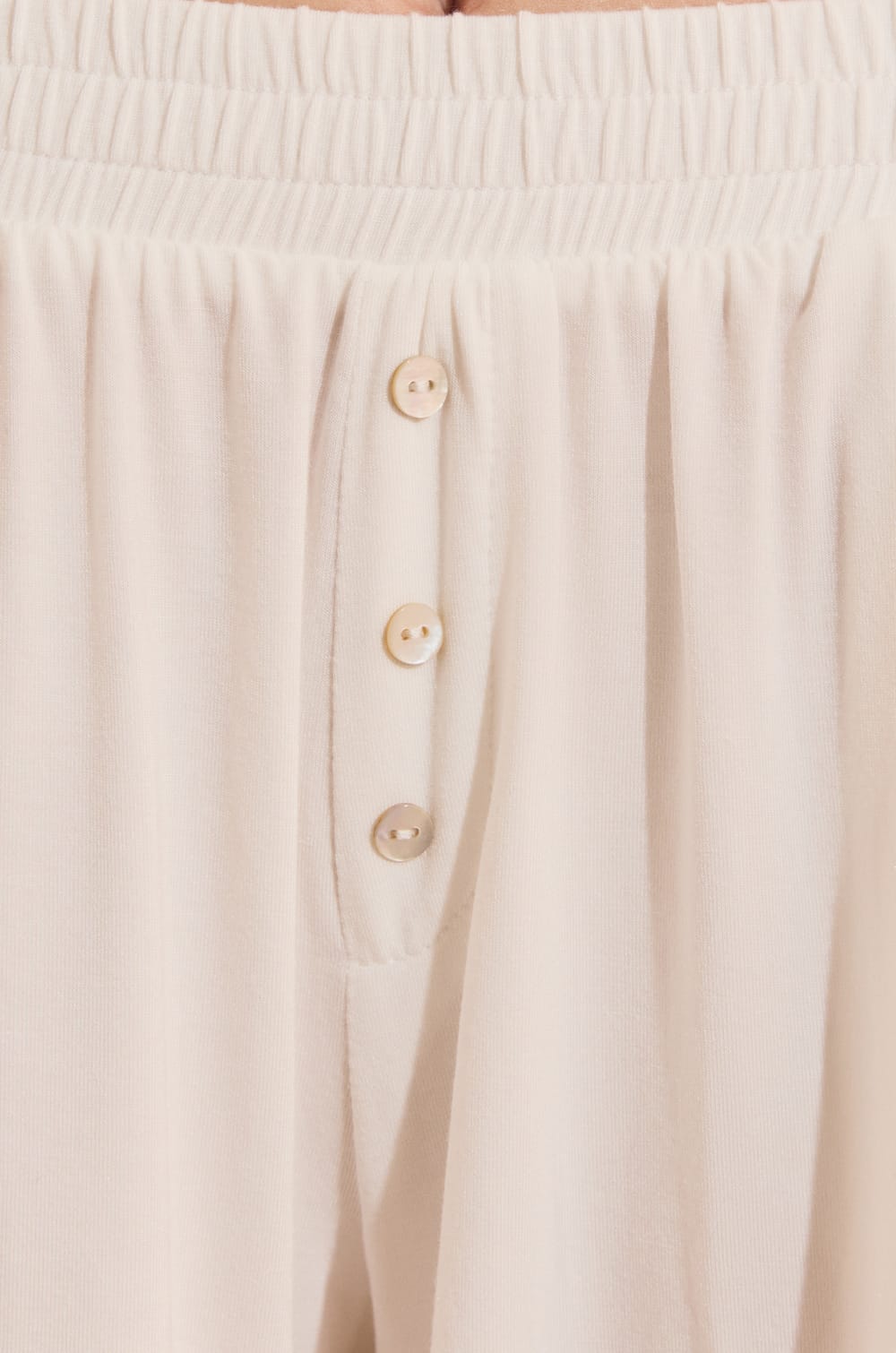 Pantal&oacute;n corto de pijama liso de modal;${refinementColor}