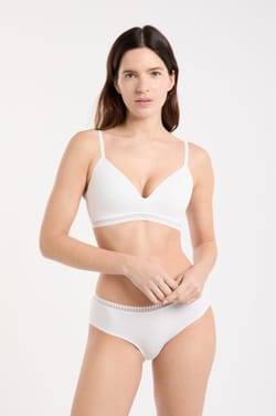 Wireless Bra with Lightly Lined Cups in Cotton;${refinementColor}