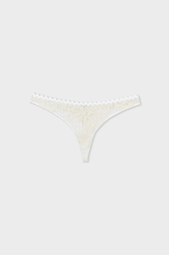 String en dentelle;${refinementColor}