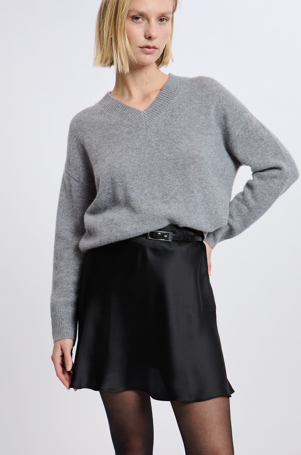 Jupe courte satinée;${refinementColor}