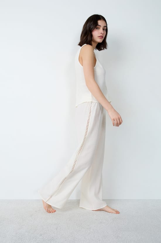 Pantalon de pyjama large à motifs ajourés;${refinementColor}