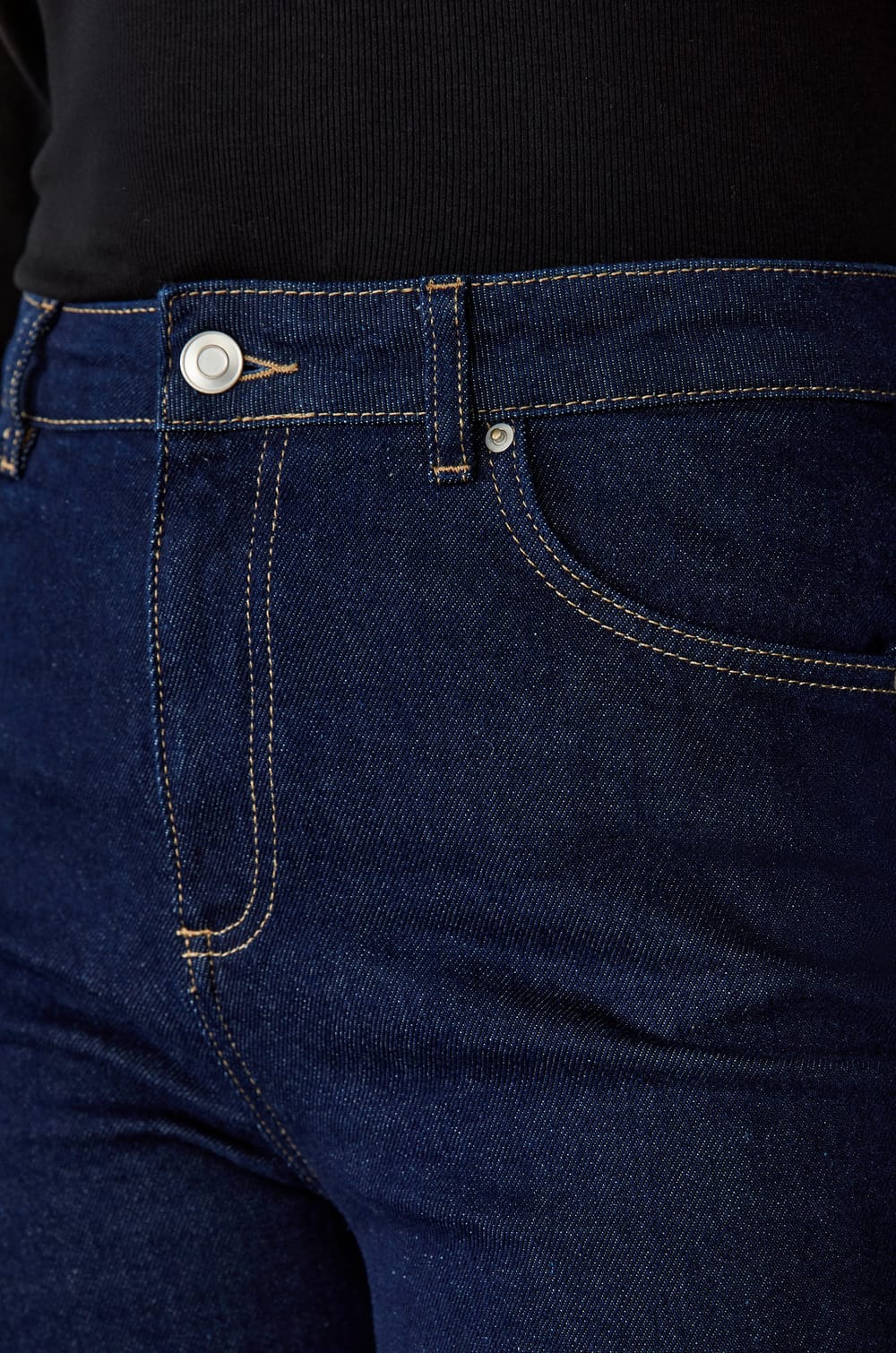Jean droit en coton;${refinementColor}