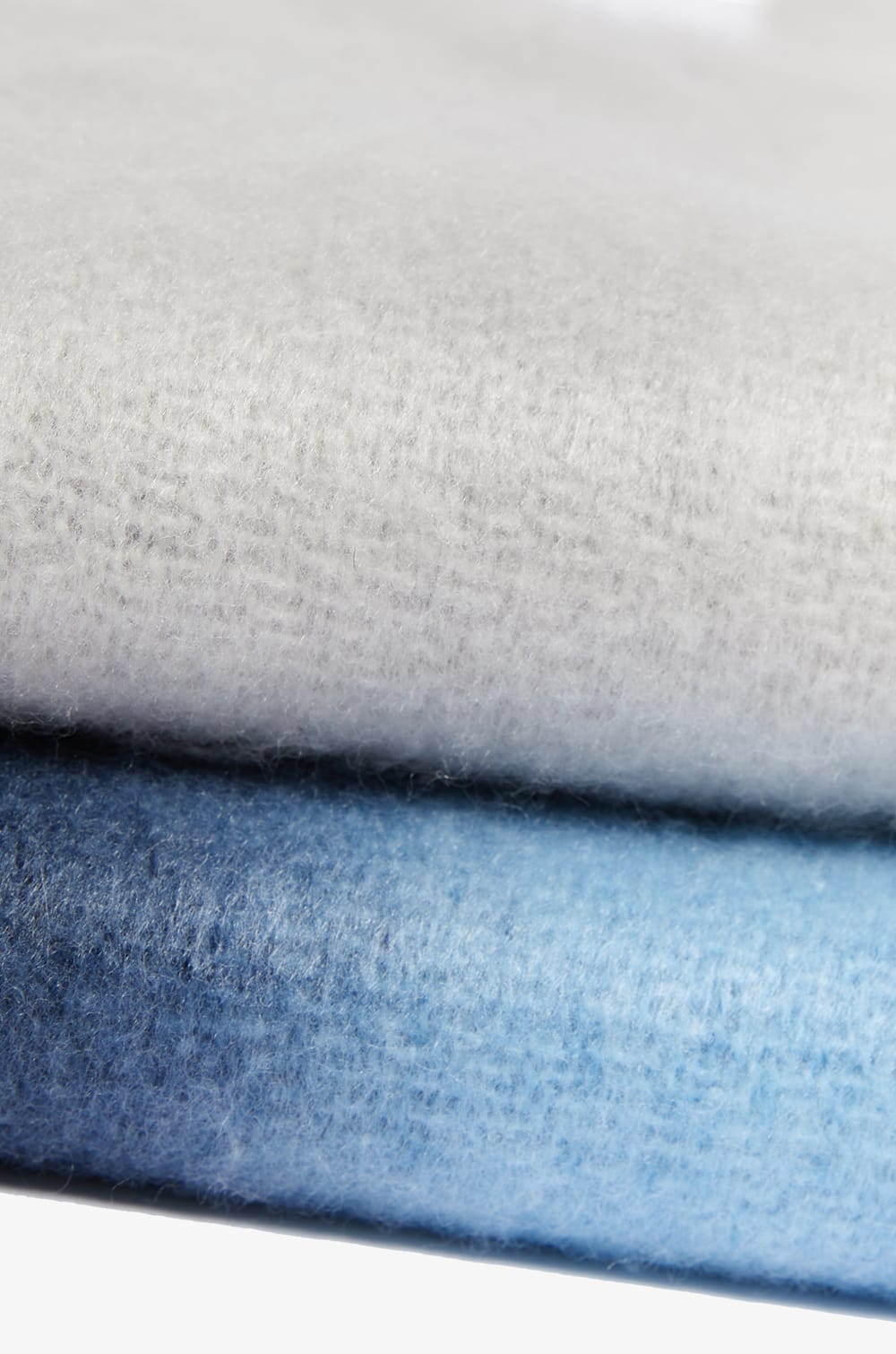 Echarpe à franges;${refinementColor}