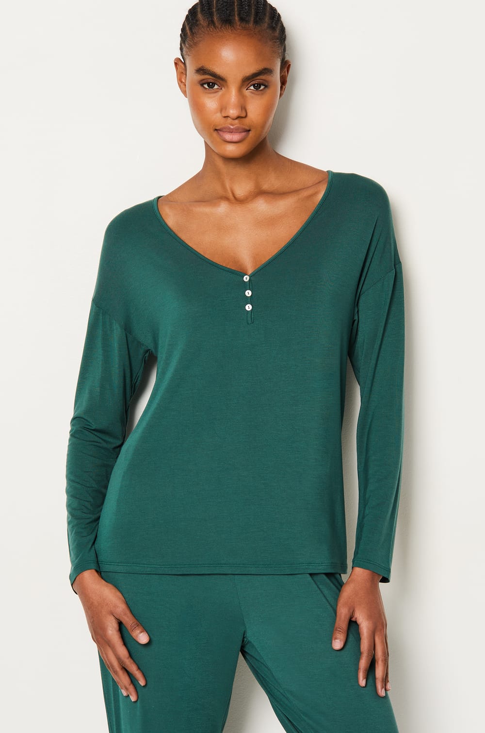  Camisa de pijama de manga larga abotonada de modal;${refinementColor}