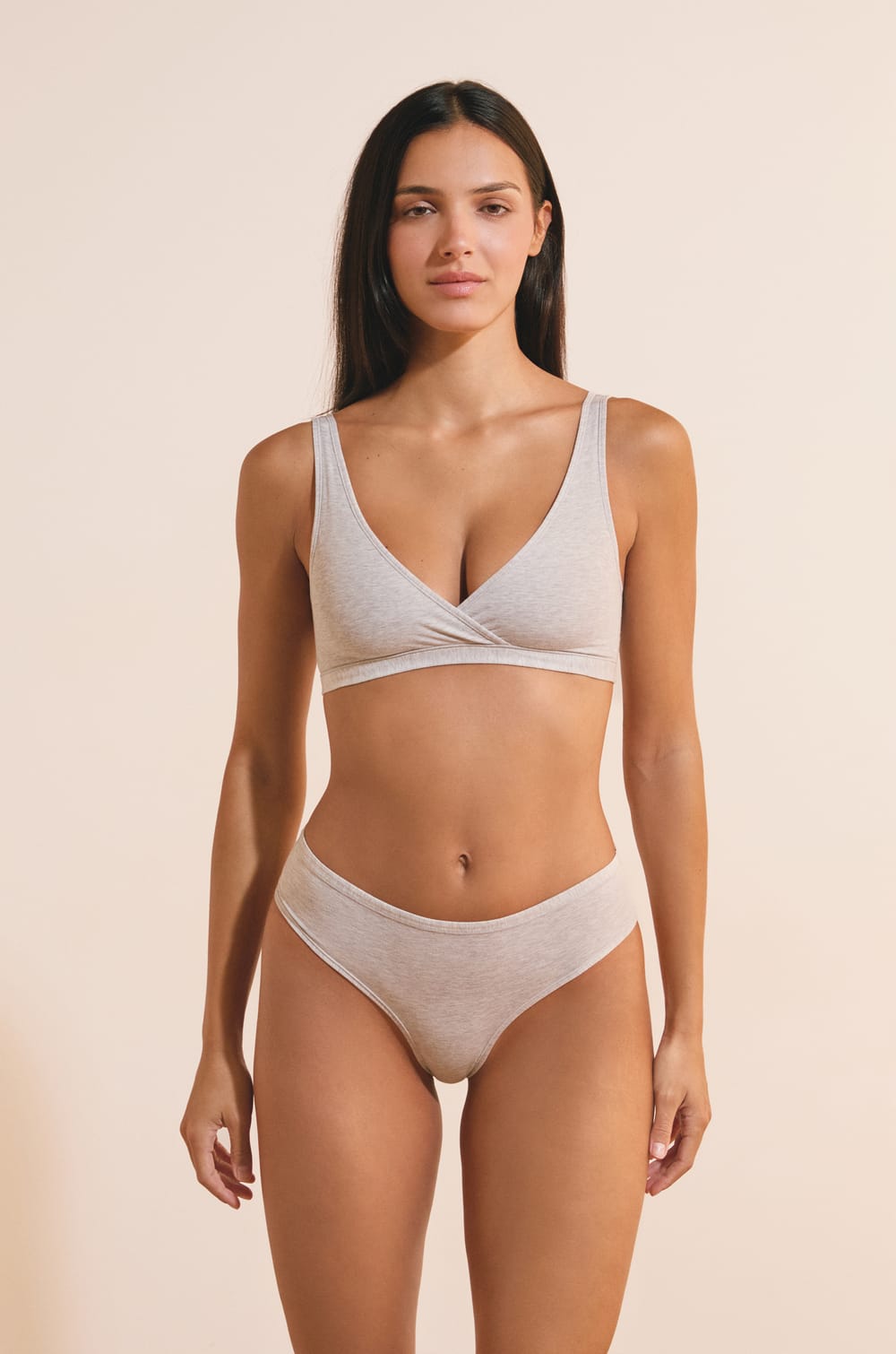 Sujetador reversible de algod&oacute;n org&aacute;nico el&aacute;stico;${refinementColor}