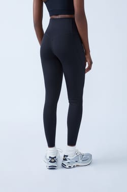 Shaping Legging With Tummy Control Effect;${refinementColor}