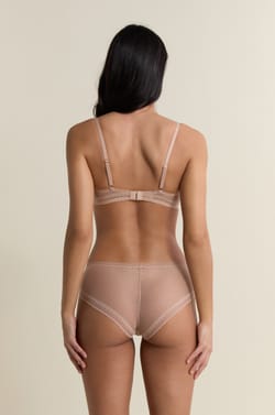 Soutien-gorge N.4 - Le coques fines en microfibre avec d&eacute;tails en dentelle;${refinementColor}