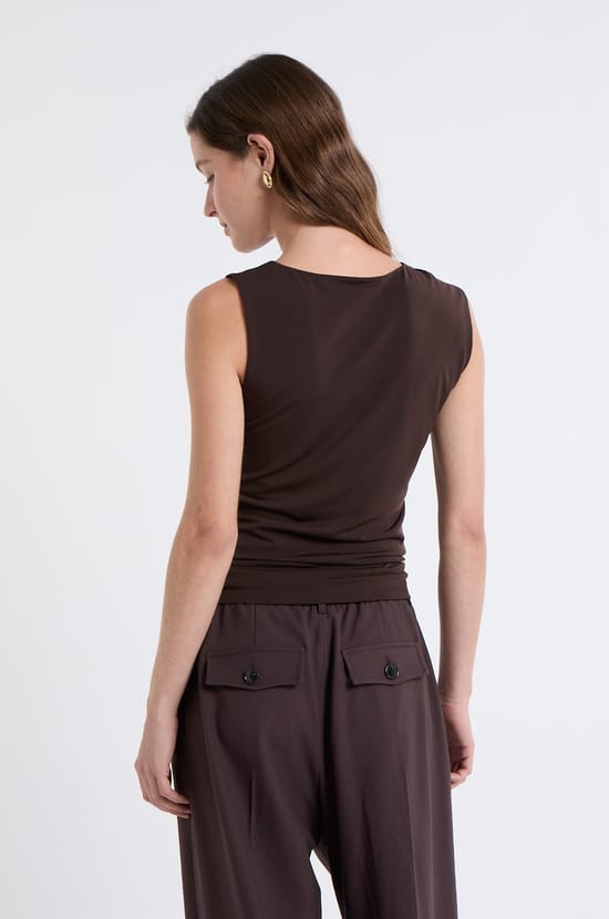 Sleeveless T-shirt with ring;${refinementColor}