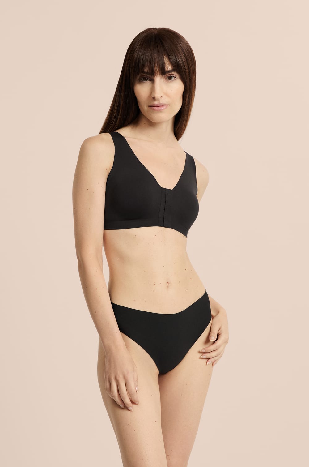 Post-mastectomy wireless bralette with front opening;${refinementColor}