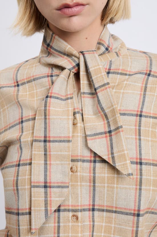 Shirt with tie detail with cotton;${refinementColor}