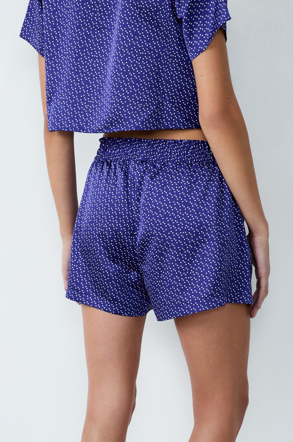 Short de pyjama satiné imprimé;${refinementColor}