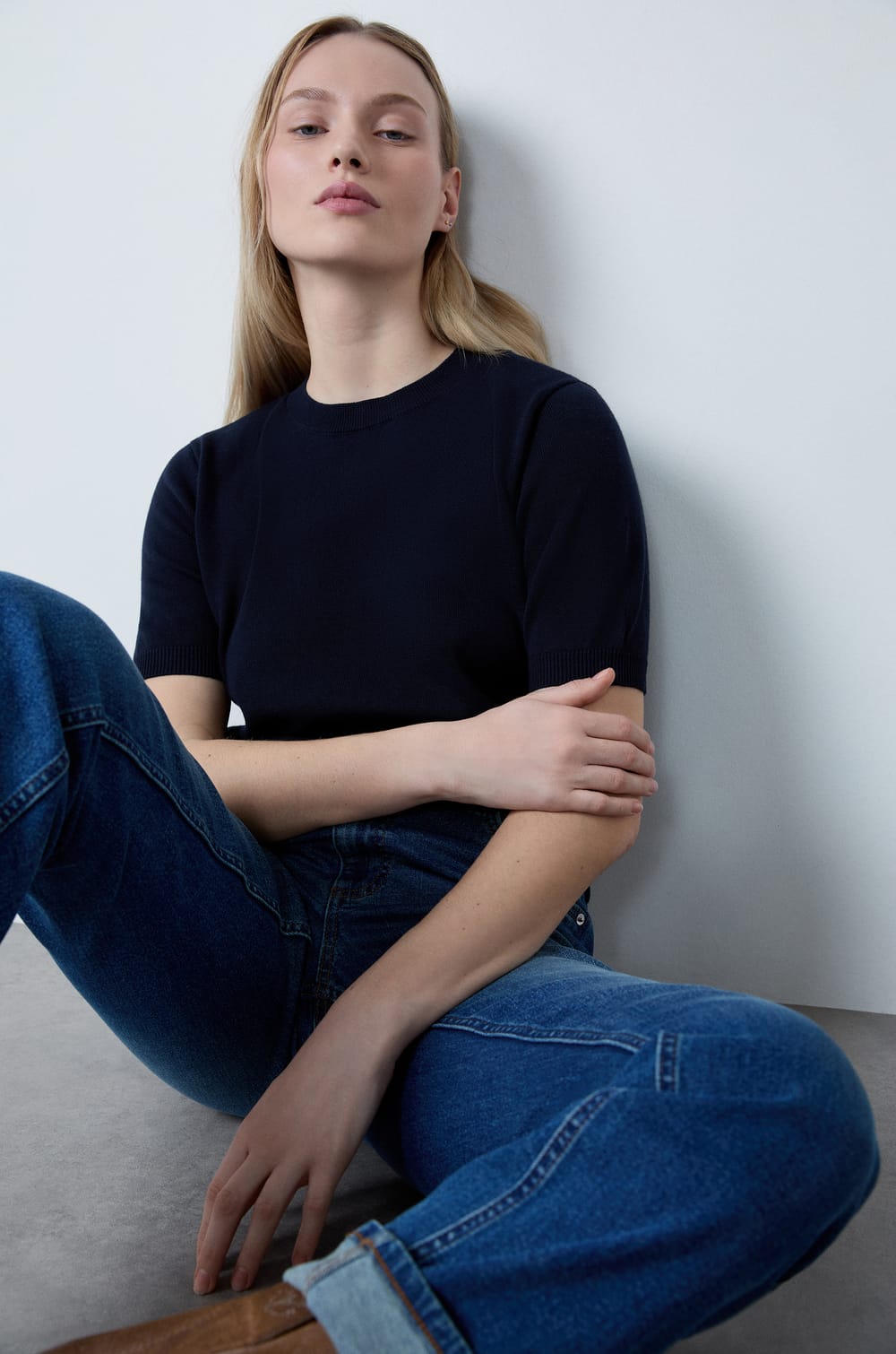 Short-sleeved sweater;${refinementColor}