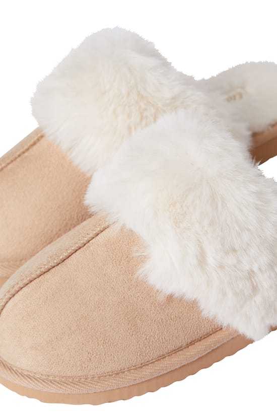 Chaussons mules;${refinementColor}